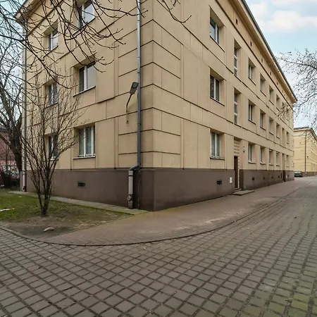 Apartamento In The Centre Of With Balcony By Renters