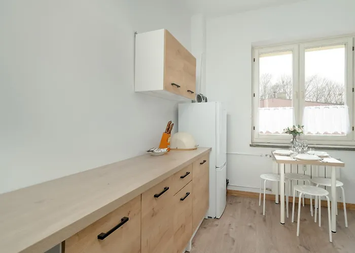 Apartment In The Centre Of With Balcony By Renters Poznan